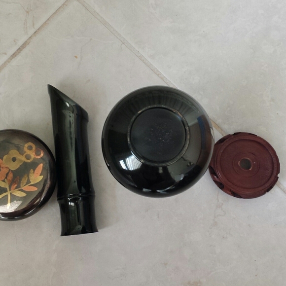 2 Japanese Vases and Trinket Box - Picture 11 of 13